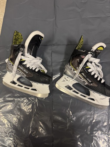 Bauer ice skates size 3 - 3x,