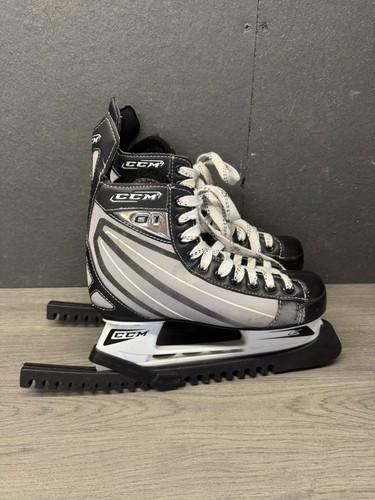 Ccm ice skates size - 01,